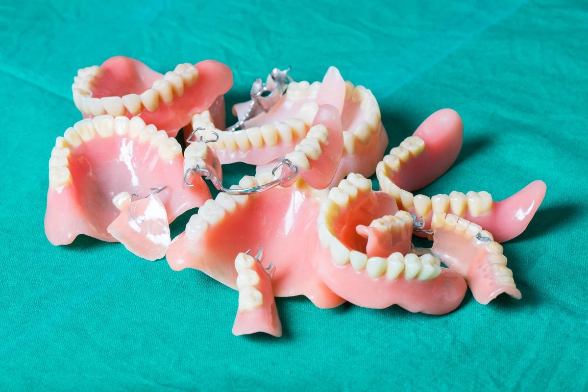 Full and Partial Dentures in North York
